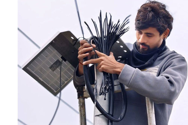 राधा नदीमा जलस्तर मापन गर्ने ‘रडार लेभल सेन्सर’ जडान